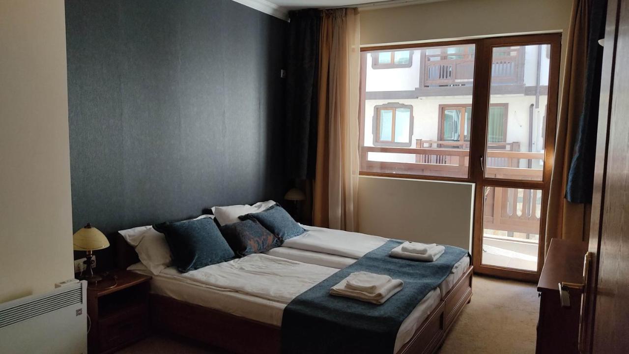 Annett Apartments At Emerald Hotel Банско Экстерьер фото
