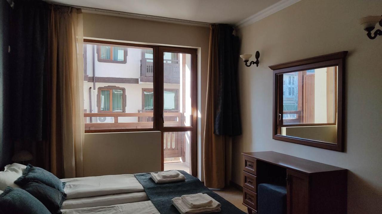 Annett Apartments At Emerald Hotel Банско Экстерьер фото